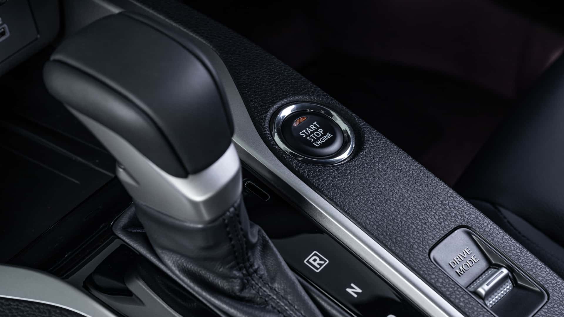 Nouveau Mitsubishi Outlander Sport - Voitures neuves au Sénégal