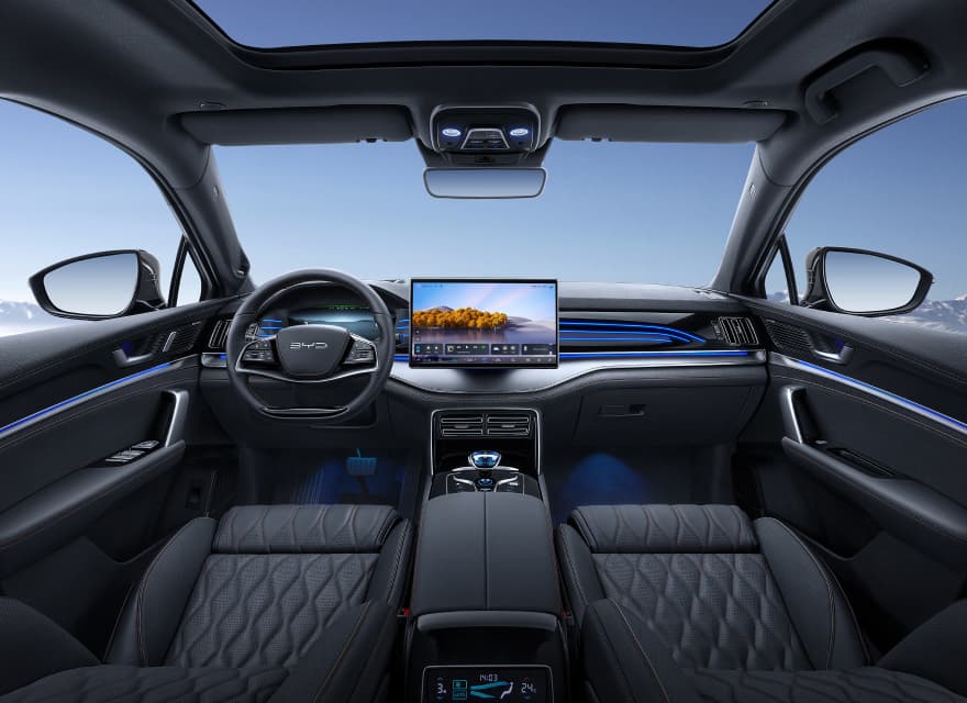 Découvrir la voiture BYD TANG au Sénégal