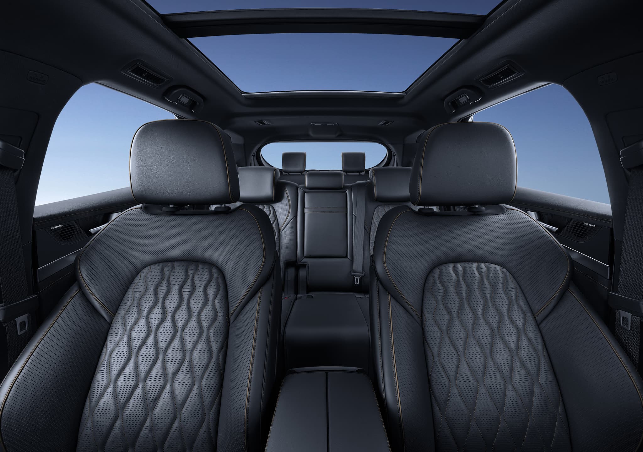 Découvrir la voiture BYD TANG au Sénégal